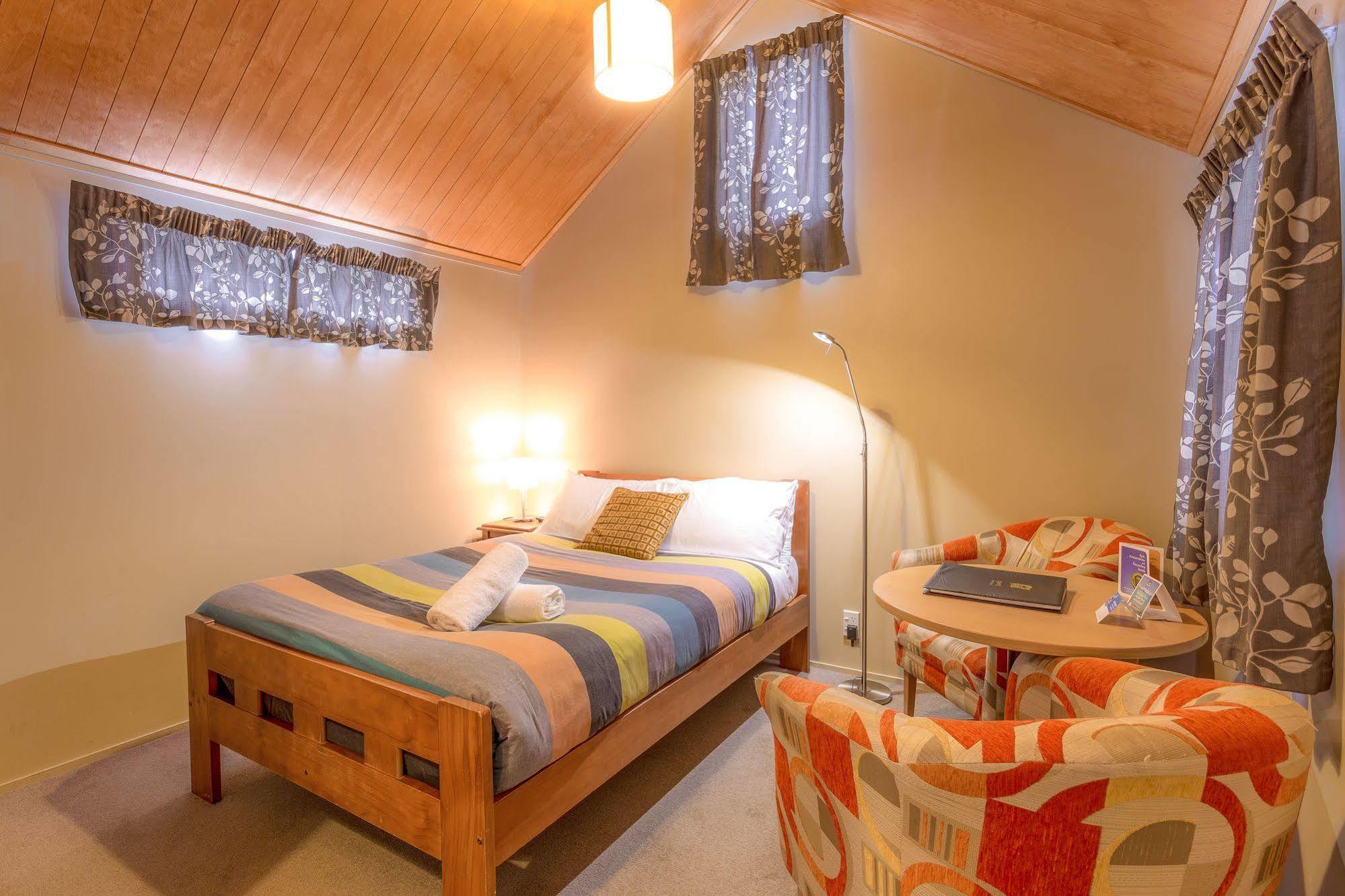 Queenstown Top 10 Holiday Park Dış mekan fotoğraf