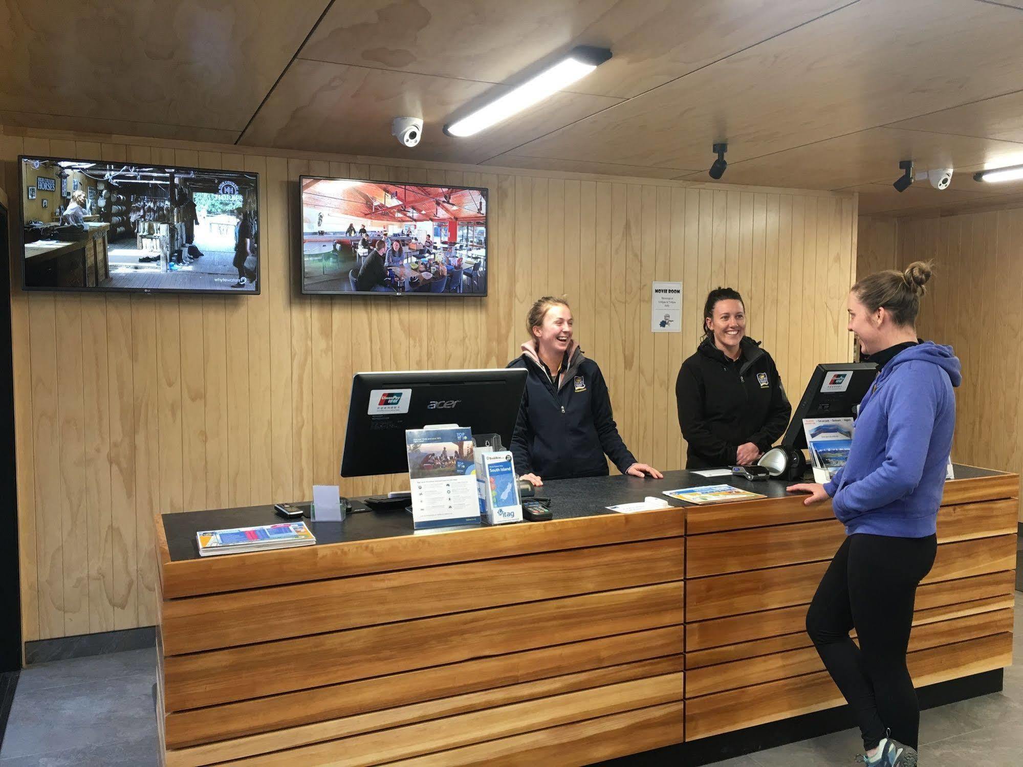 Queenstown Top 10 Holiday Park Dış mekan fotoğraf